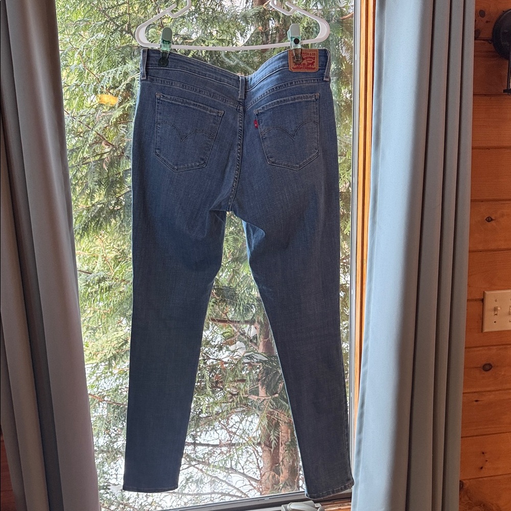 Levi’s Women’s Skinny Jeans Size 32 Blue Denim